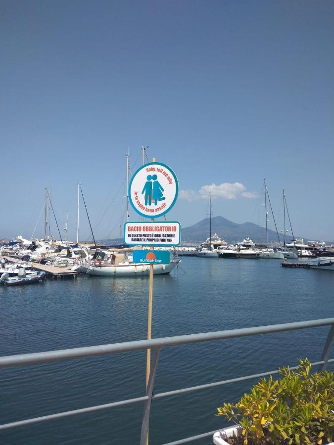 Villa Pellicano -Il Nido กาสเตลลัมมาเร ดิ สตาเบีย ภายนอก รูปภาพ