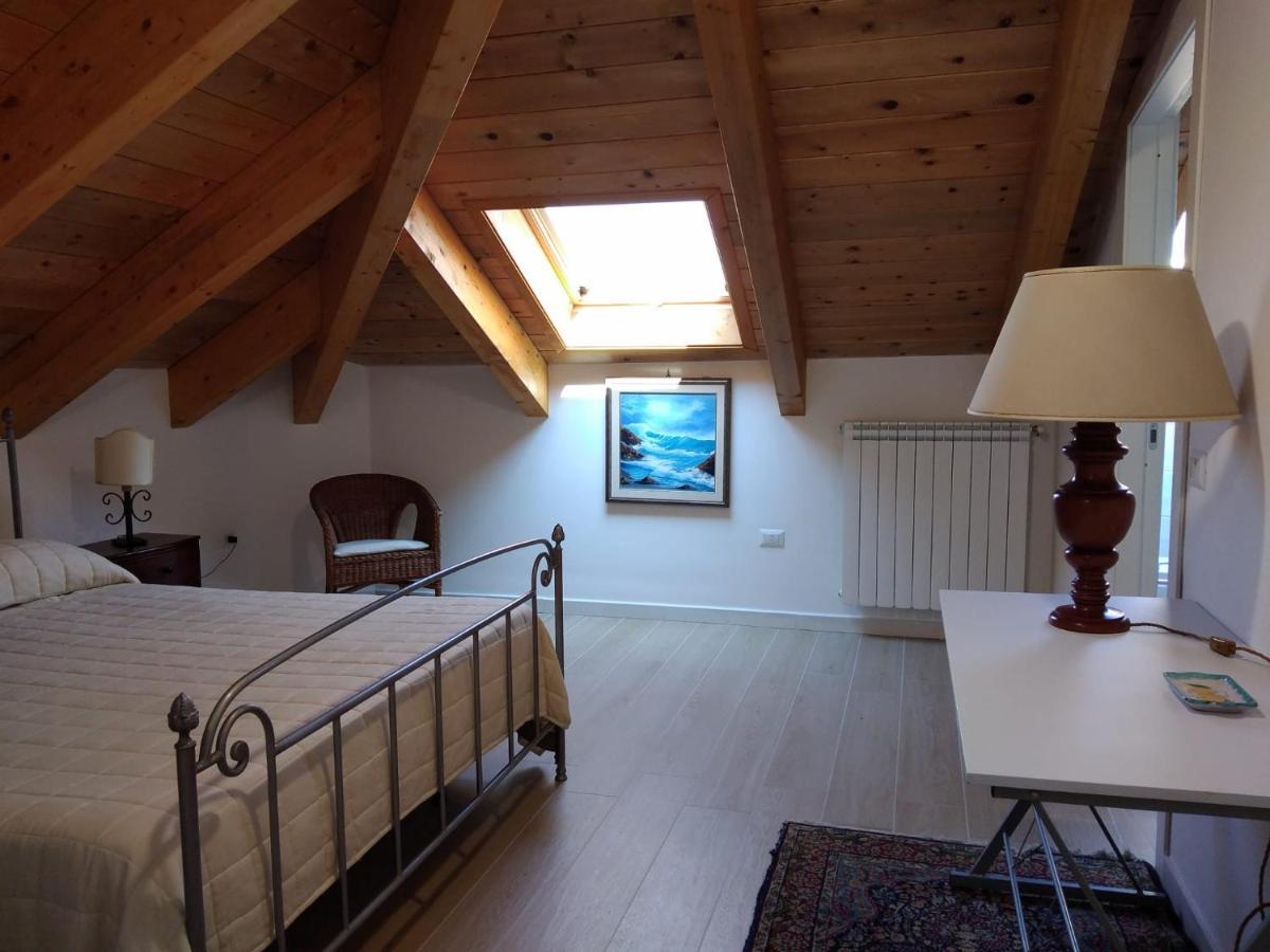 Villa Pellicano -Il Nido กาสเตลลัมมาเร ดิ สตาเบีย ภายนอก รูปภาพ